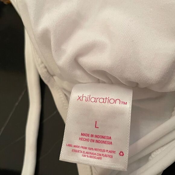 Xhilaration tie back swimsuit top in white sz L - Picture 5 of 5